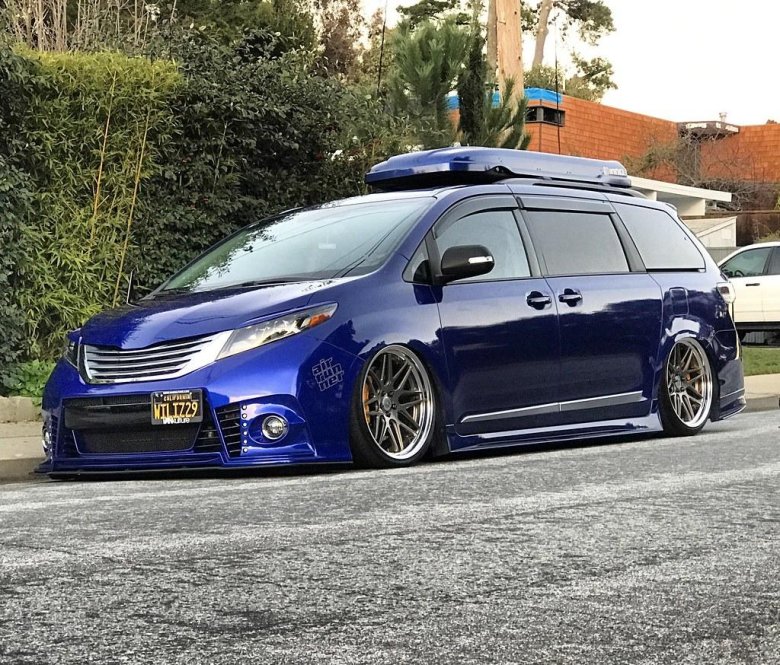 Toyota sienna 2 tuning