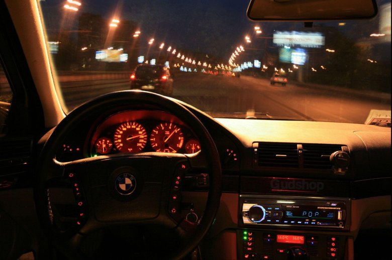 Бмв е39 салон ночью