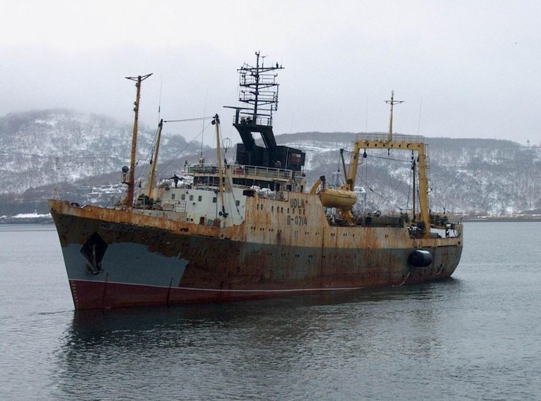 Траулер баренцево море архангельский траловый флот