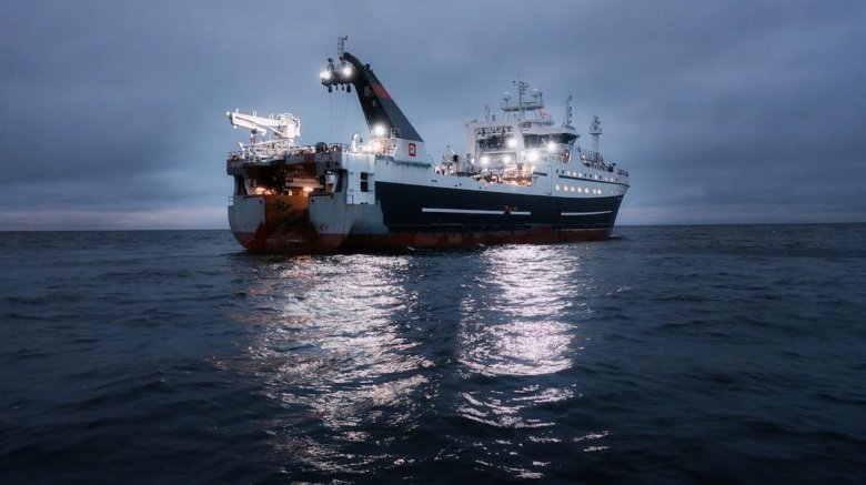 Капитан вдовиченко траулер