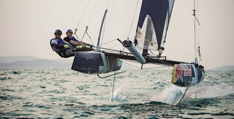 Катамаран flying phantom