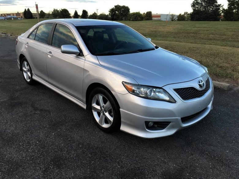 Toyota camry 2011 se