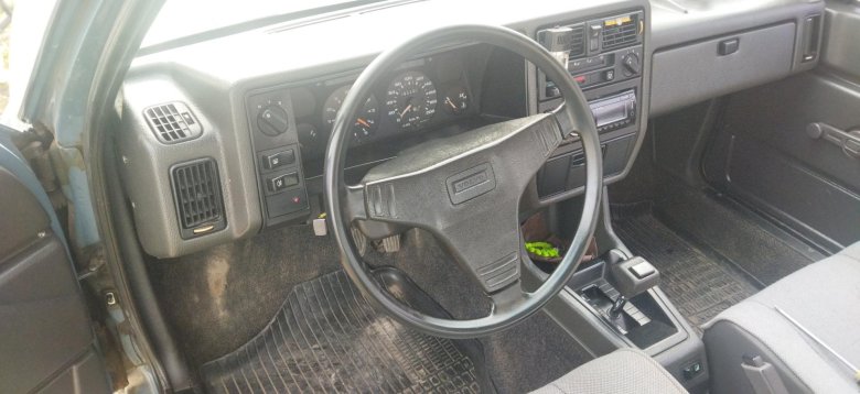 Вольво 360 1984 салон