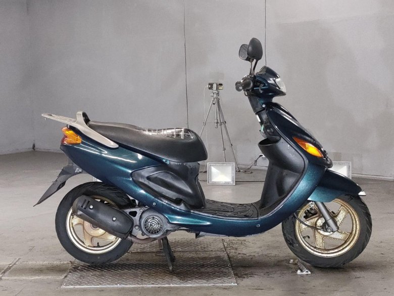 Yamaha grand axis 100