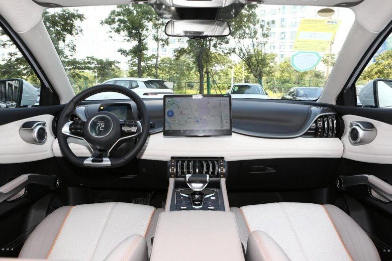 Электромобиль byd yuan plus