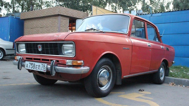 Москвич 2140 красный