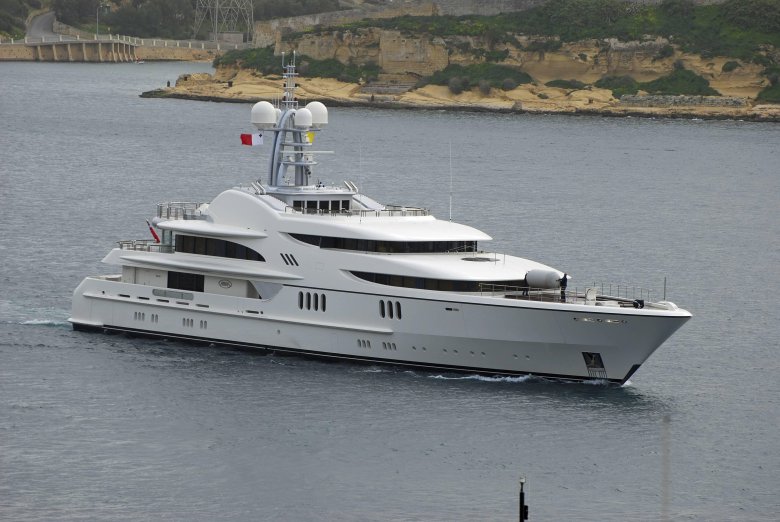 Яхта anna рыболовлева