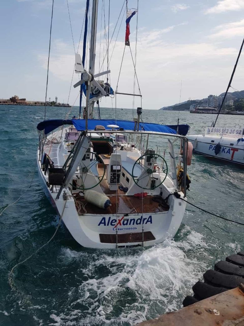 Таурус яхта парусная