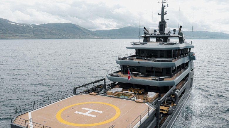 Яхта эксплорер