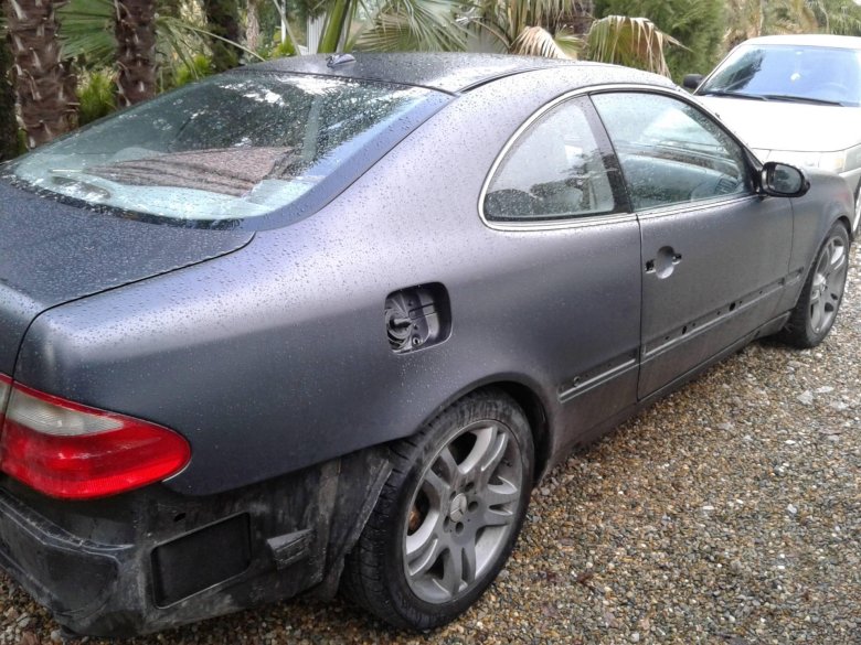 Mercedes benz clk w 208