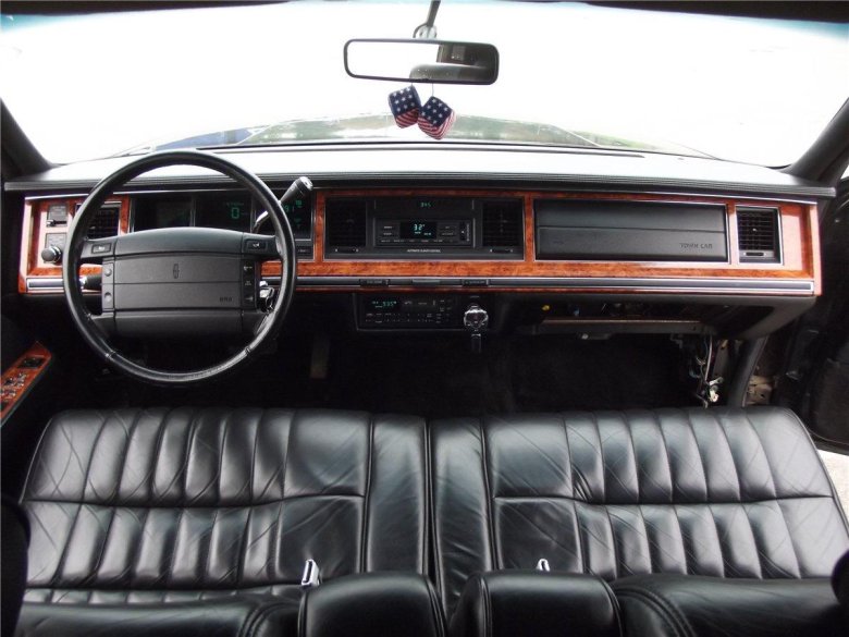 Lincoln town car 1993 салон
