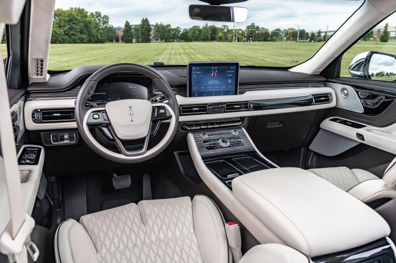 Lincoln aviator 2020 interior