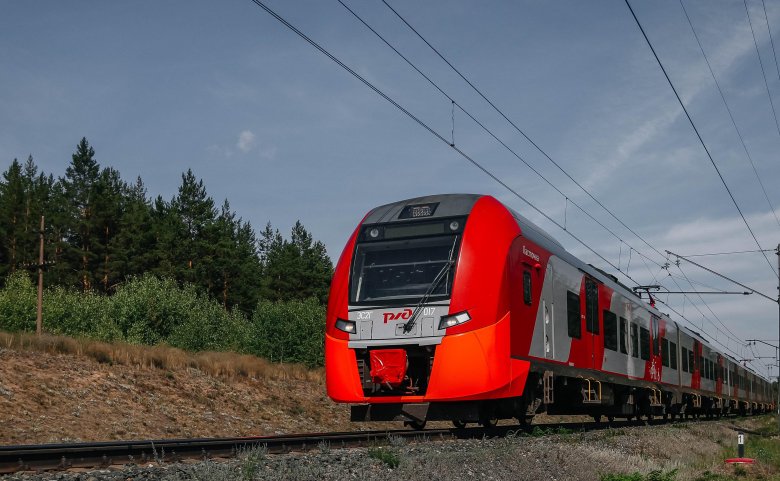 Скоростной поезд ласточка