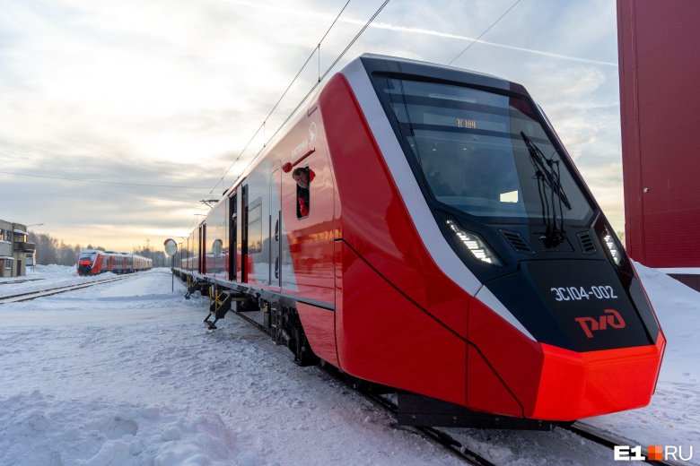 Электропоезд ласточка синара