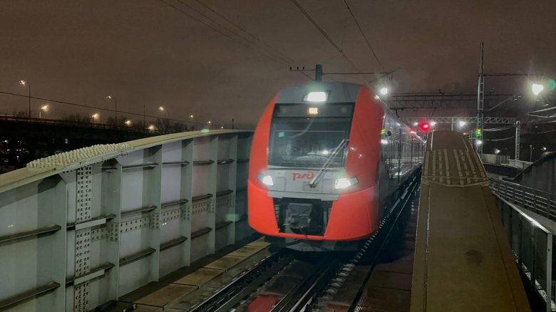 Электропоезд эс2г ласточка