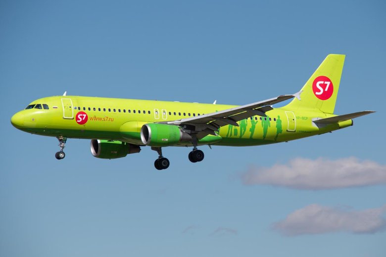 Самолёт s 7 airlines