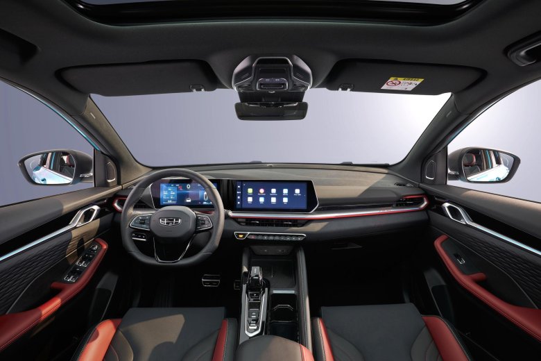 Geely coolray интерьер