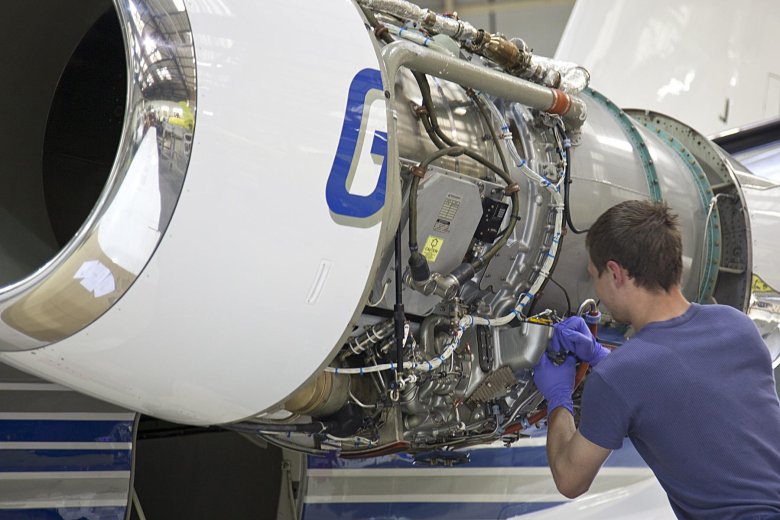 Техническое обслуживание самолета