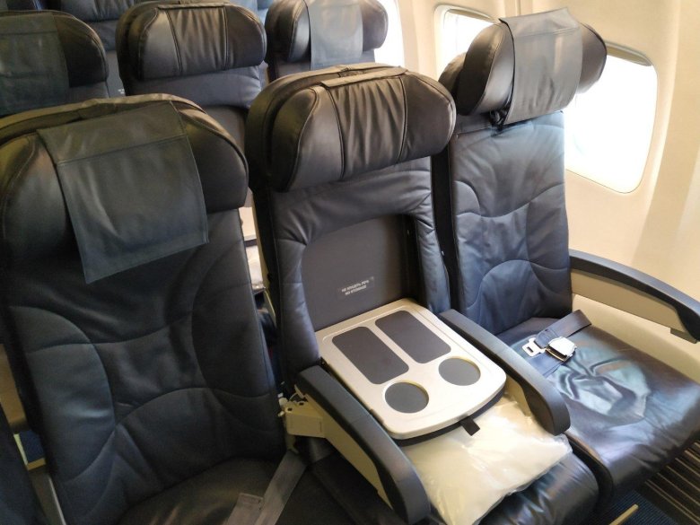 Boeing 737-500 utair салон