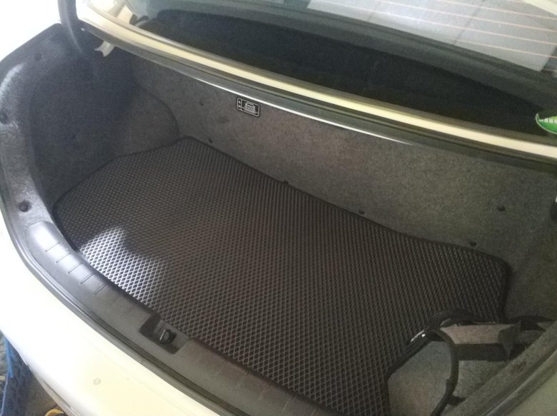 Коврик в багажник honda accord