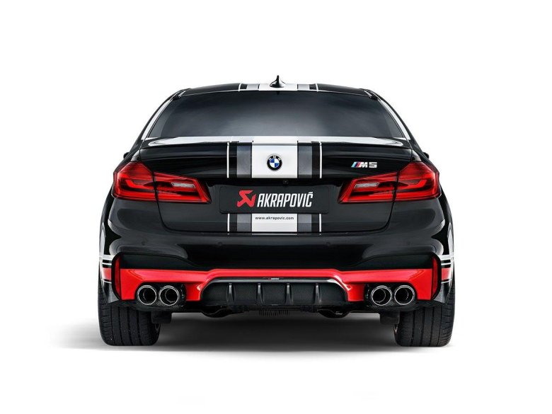 M5 f90 akrapovic