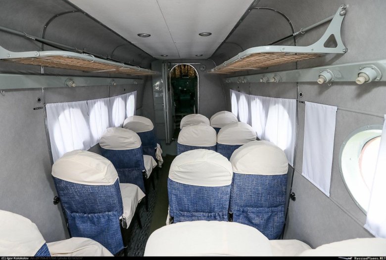 Ан-2 пассажирский салон