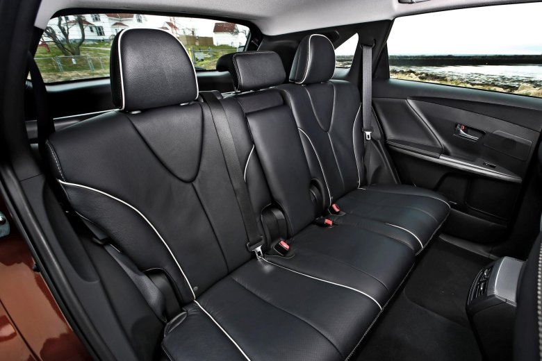 Toyota venza 7-ми местная