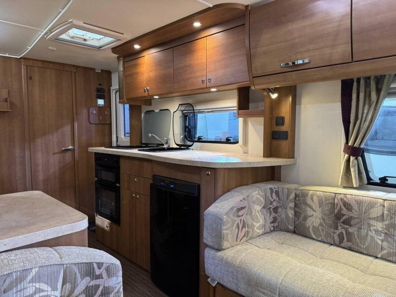 Прицеп автодом