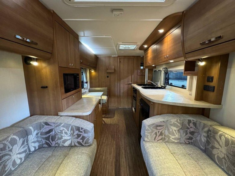 Прицеп кемпер