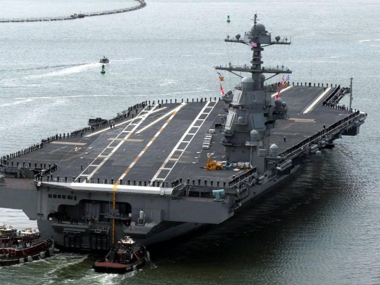 Авианосец американский