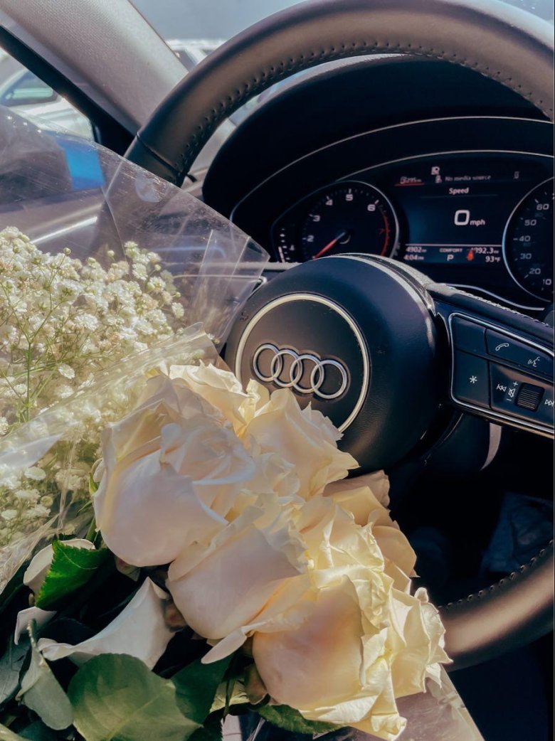 Машина ауди