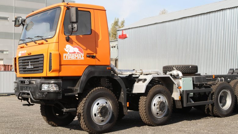 Седельный тягач 6х6 маз-643228-8521-012