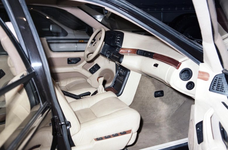 Мерседес бенц 140 салон