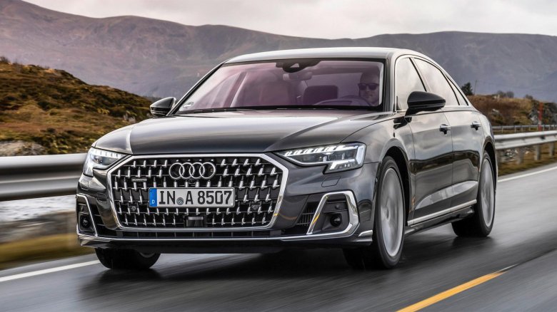 Ауди а8 2022