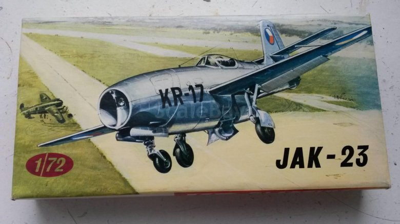 Сборная модель як-18