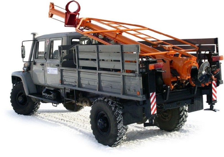 Бурильно крановая самоходная машина