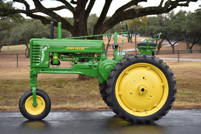 John deere tractor