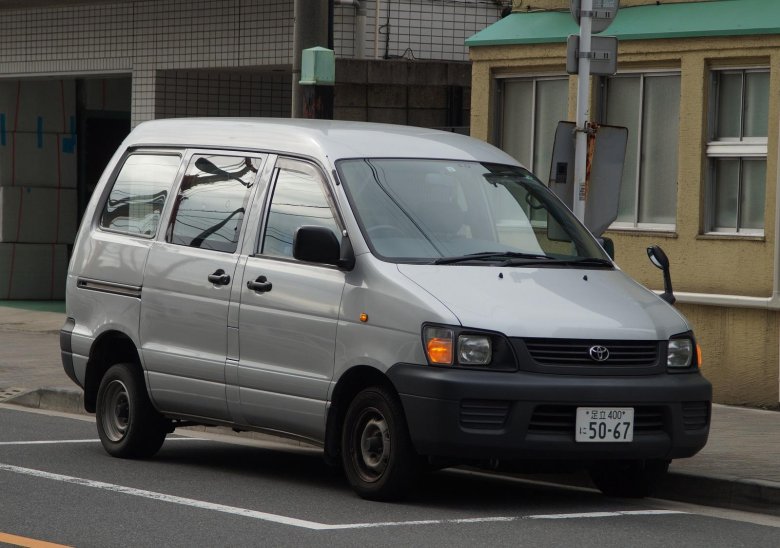 Toyota lite ace noah