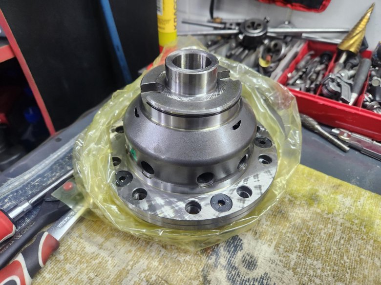 Самоблокирующийся дифференциал