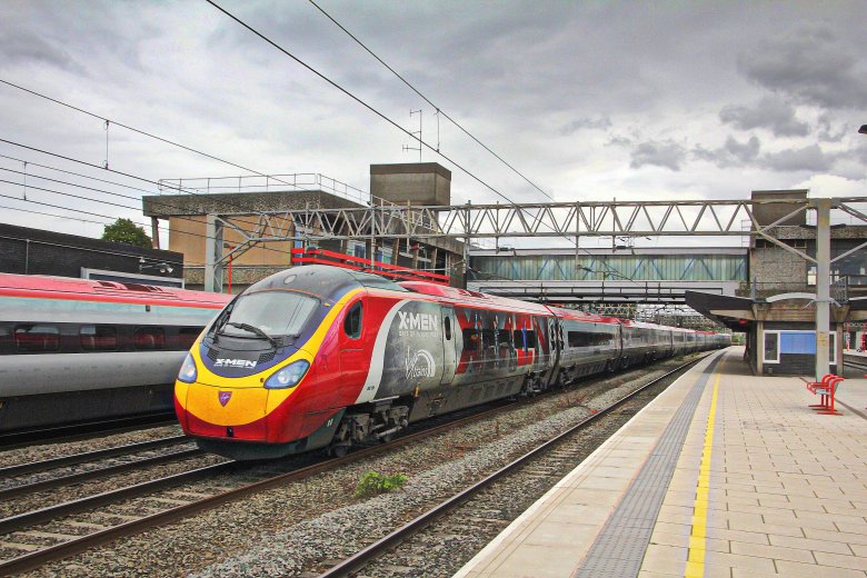 Class 390 pendolino