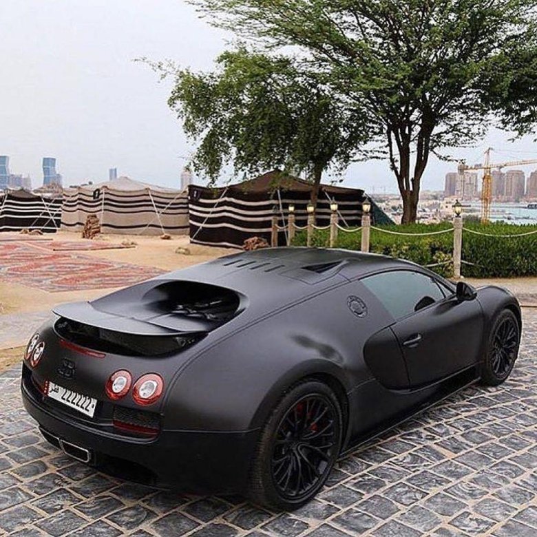 Бугатти вейрон черная матовая