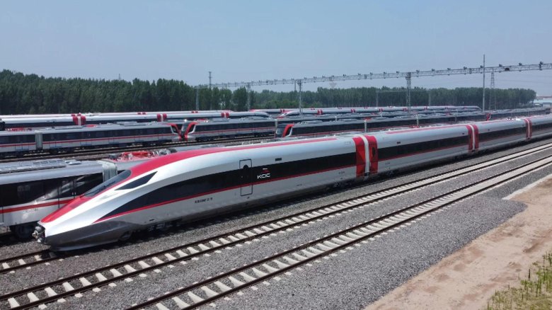 Китайский скоростной поезд фусин