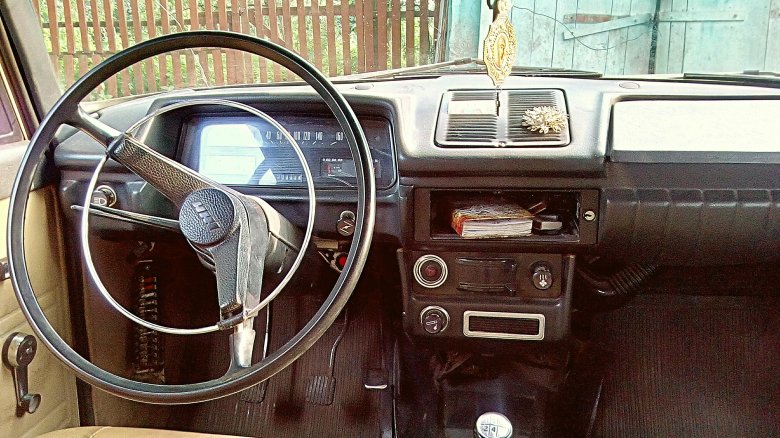 Иж 2125 комби салон