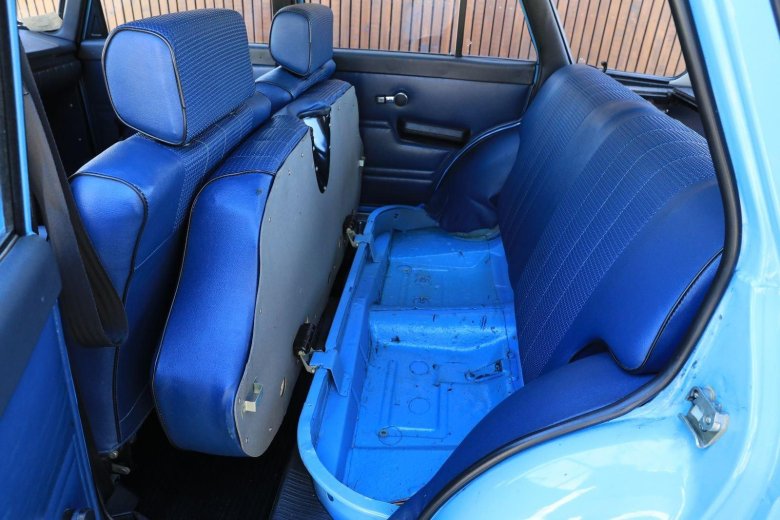 Иж 2125 комби 1988 синий салон