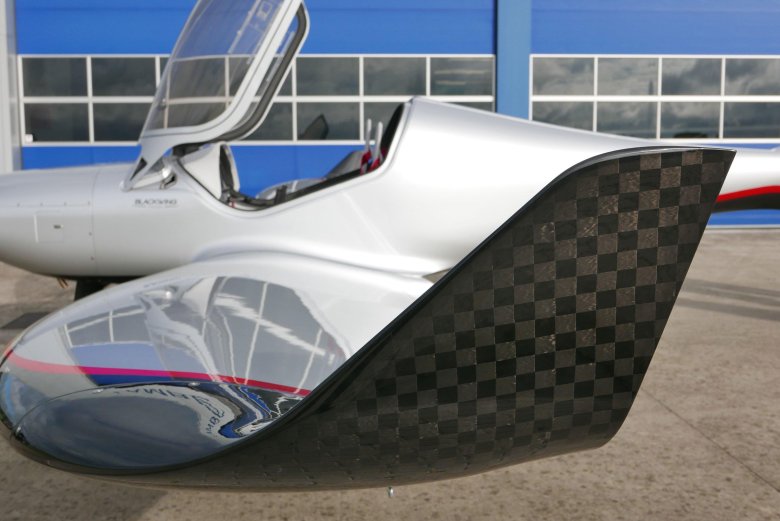 Полимер композитный фюзеляж