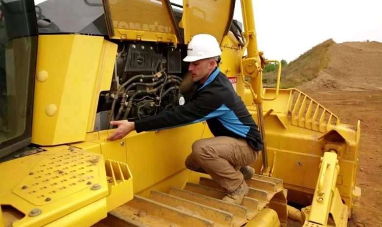 Бульдозер комацу