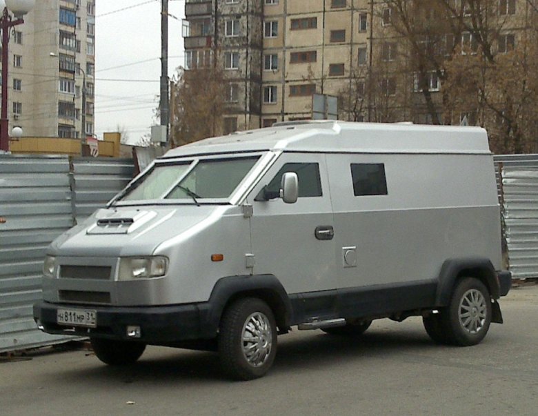 Раф-2203 инкассаторский броневик