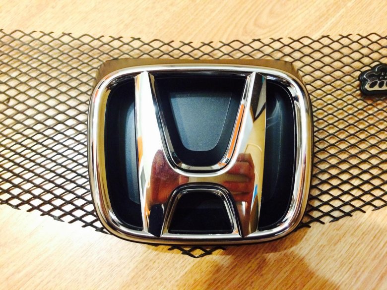 Значок хонда