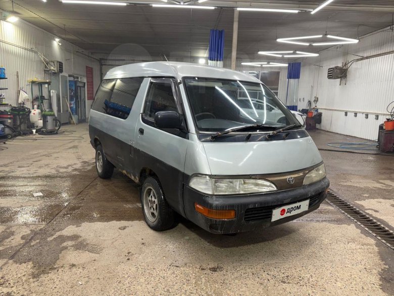 Тойота таунайс