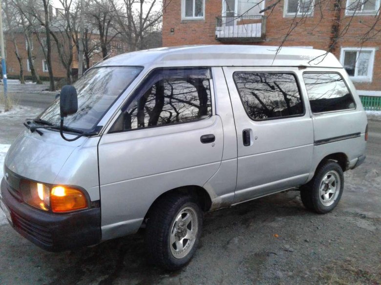 Тойота таунайс